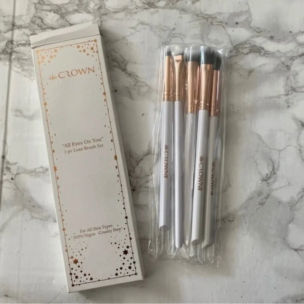 crown all eyes on you 5pc brush set Dec sale